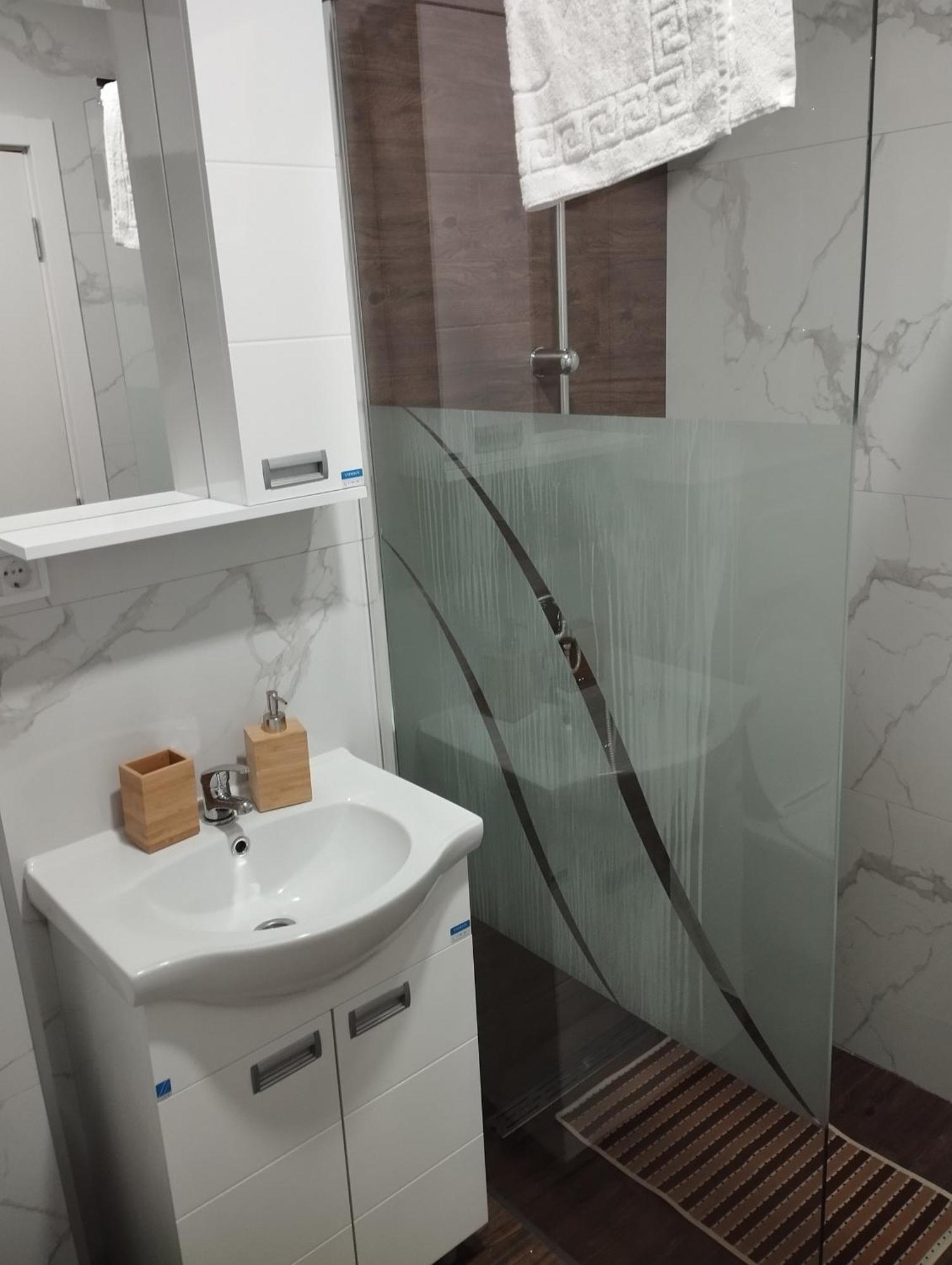Apartment With Pool Veliko Gradiste Ngoại thất bức ảnh